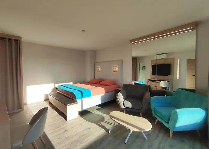 C226, Le Jardin D'eden, Village Naturiste, 